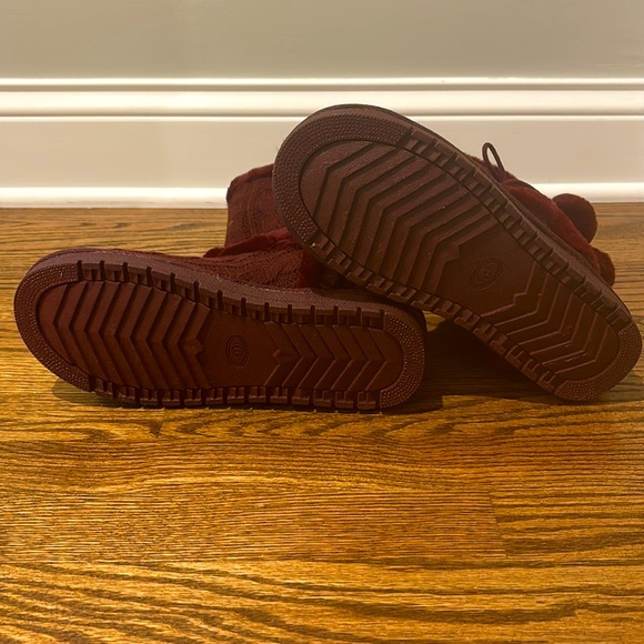 NWT Just Fab Fuzzies Idina Knit Pom Sweater Boots size 9 Maroon - Picture 8 of 11